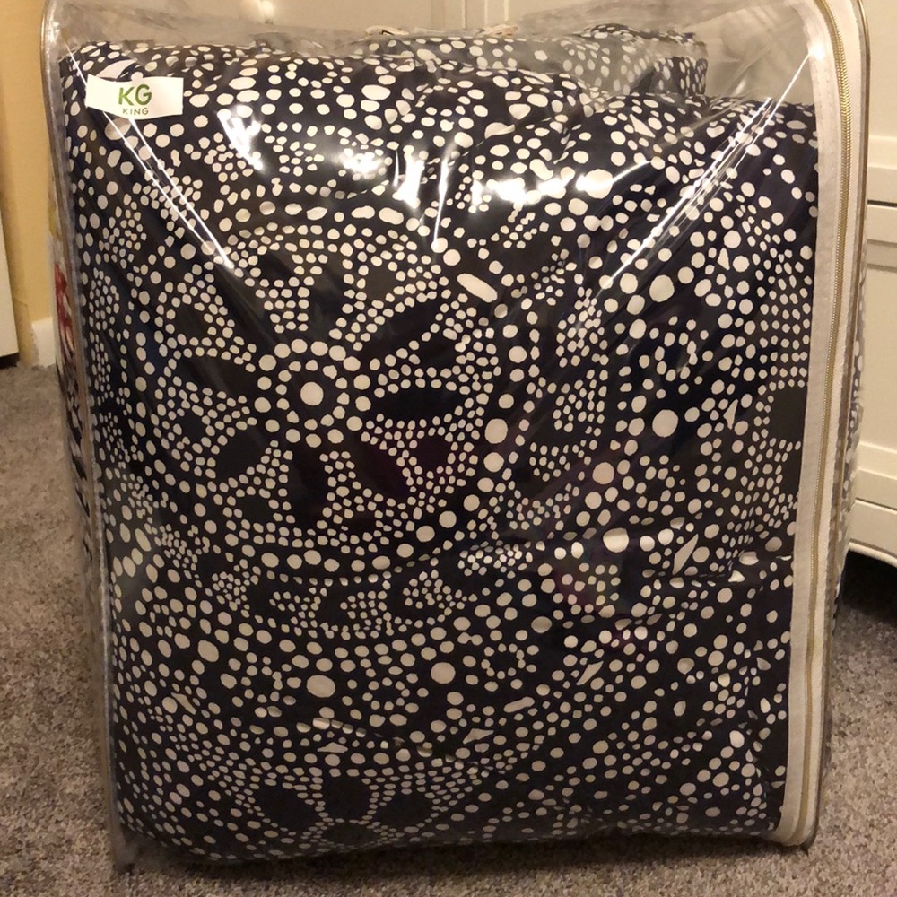 Brand New Kate Spade King Comforter Set